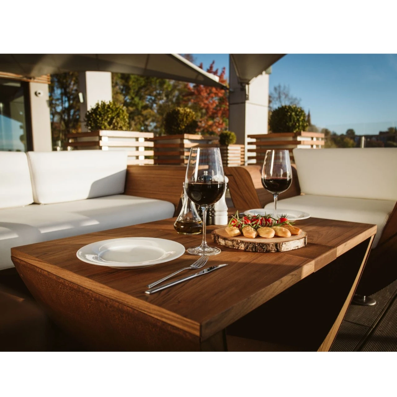 Narie Outdoor Lounge Sitzgruppe Mit Couch Tisch Cortenstahl Ice Weiß – Bild 10