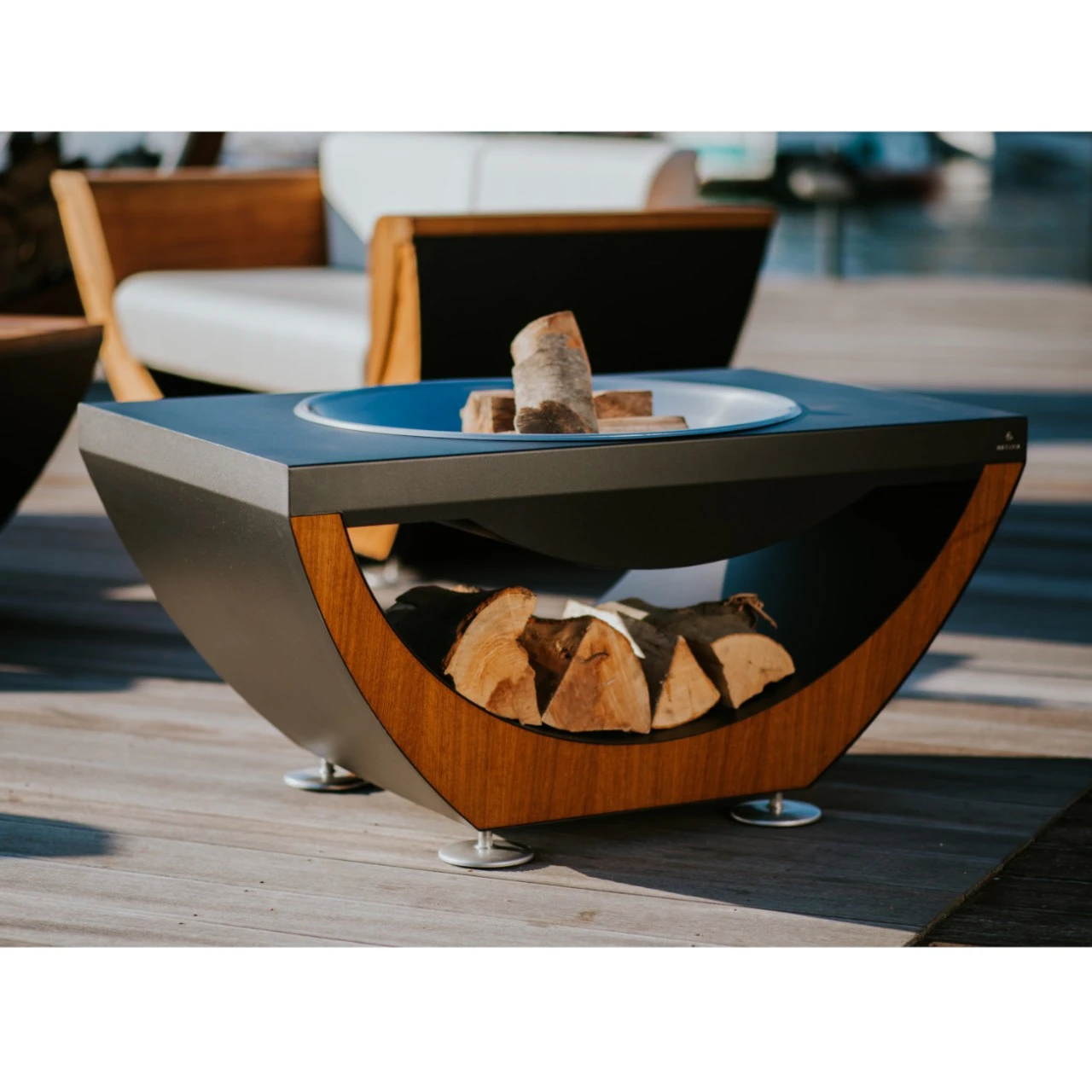 Narie Outdoor Feuerstelle / Feuerschale Schwarz – Bild 2