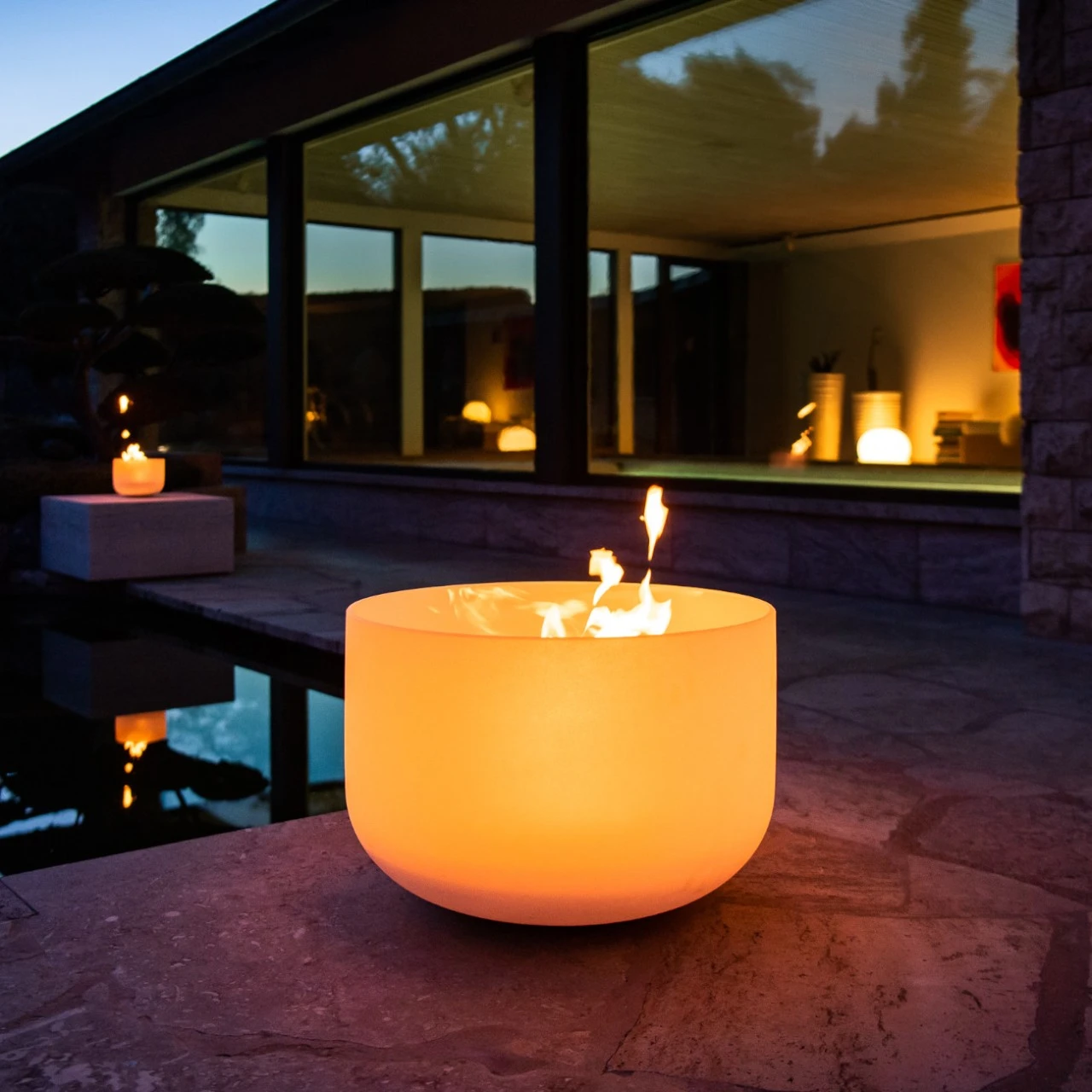 QFlame Quarzglas Feuerschale Gartenkamin Mit Beton Sockel – Bild 6