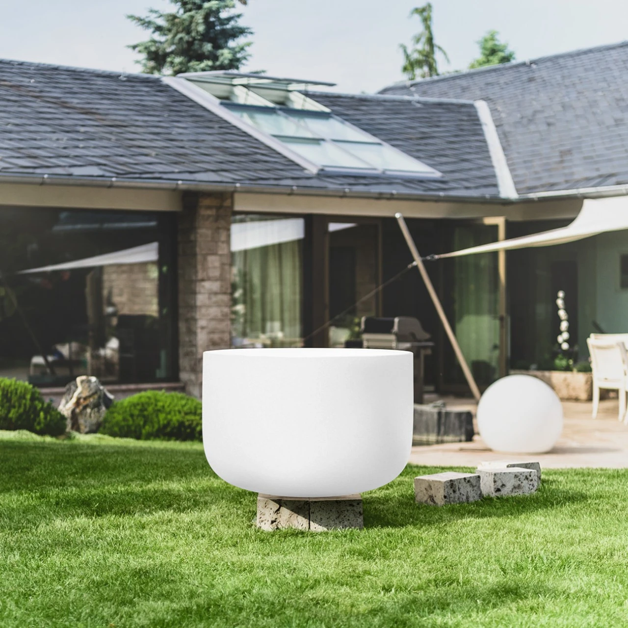 QFlame Quarzglas Feuerschale Gartenkamin Mit Beton Sockel – Bild 9